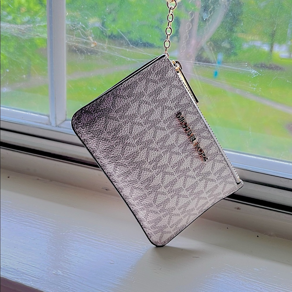 Micheal Kors wallet